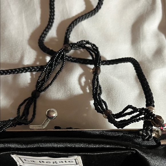 Elegant Black Evening Clutch - Picture 3 of 6